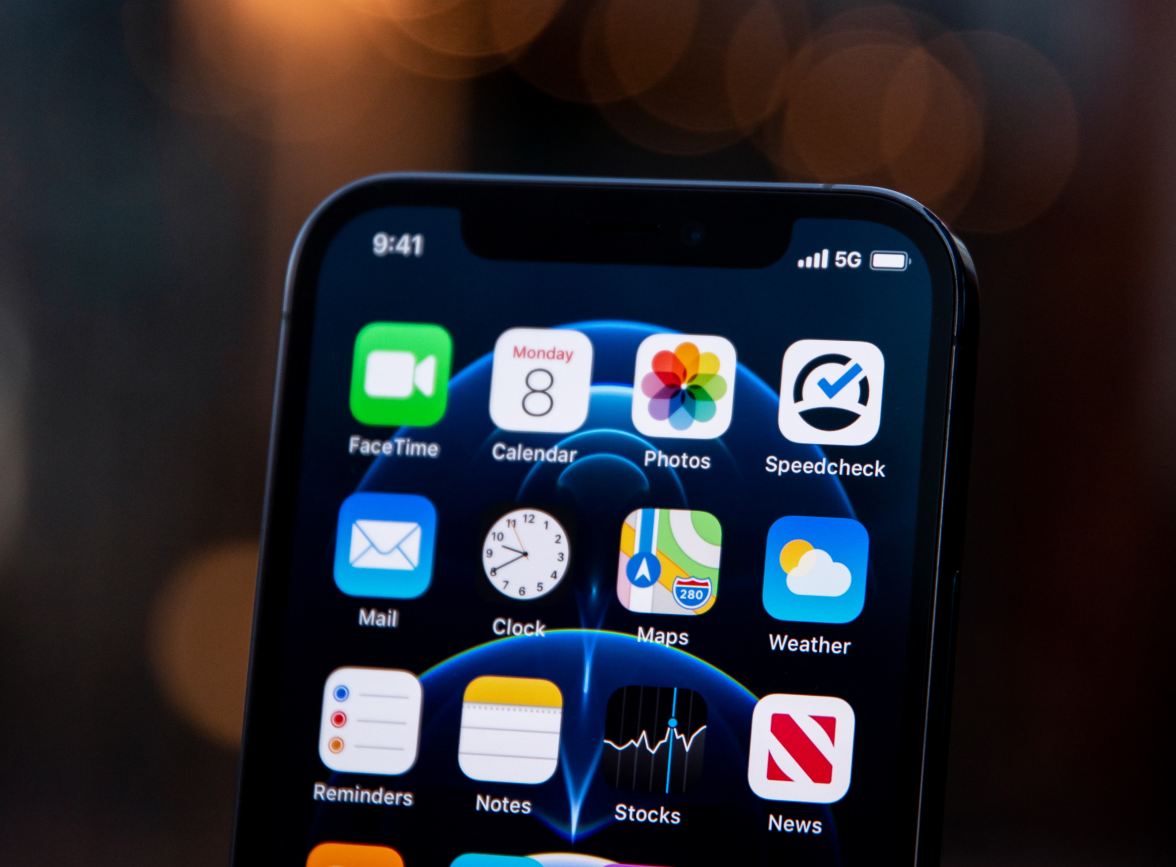 固镇苹果手机维修分享为什么 iPhone 12 在冬季会自动关机 